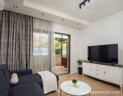 Apartmani "TOMAS", A2, privatni smeštaj u mestu Omiš, Hrvatska - IMG-20220601-WA0001